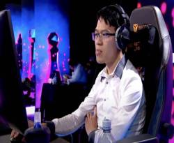 Quang Liêm lại thua Carlsen