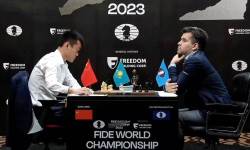 Nepomniachtchi dẫn Đinh Lập Nhân ở chung kết thế giới