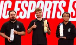 Nguyễn Ngọc Trường Sơn giành giải ba Olympic Esports Series