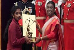 Vaishali, Ramesh Receive Awards, Pragg Backed By India’s 2nd Richest Man